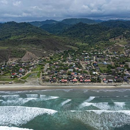 Hostal Mirada Al Mar Las Tunas エクステリア 写真