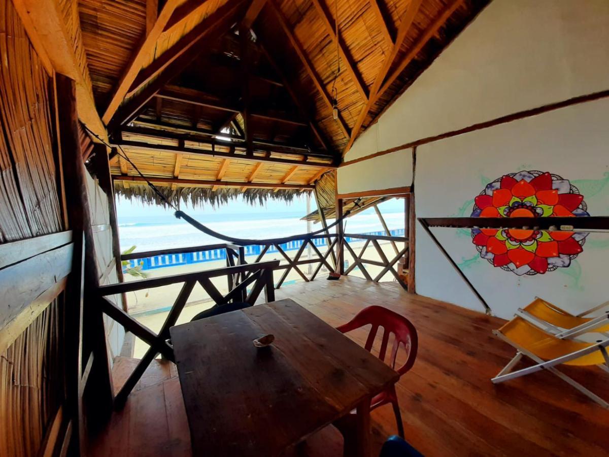Hostal Mirada Al Mar Las Tunas エクステリア 写真