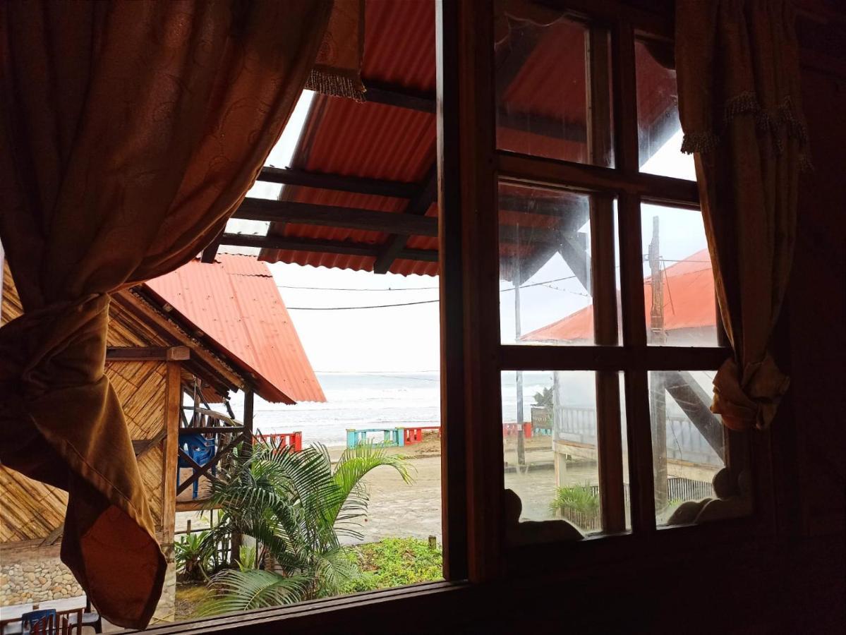 Hostal Mirada Al Mar Las Tunas エクステリア 写真