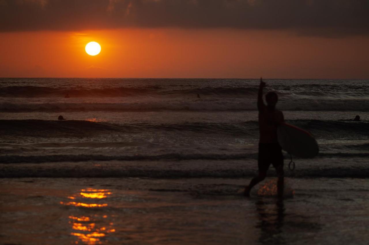 Hostal Mirada Al Mar Las Tunas エクステリア 写真
