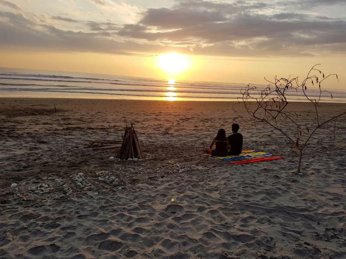 Hostal Mirada Al Mar Las Tunas エクステリア 写真